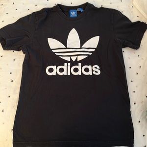Adidas T-shirt